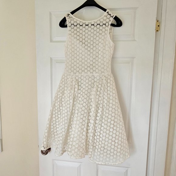 Gorgeous Vintage Daisy Embossed Dress With Crinalin - Picture 1 of 6